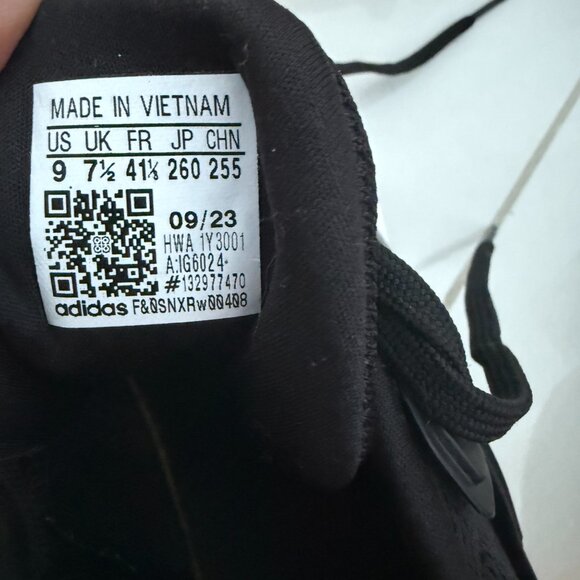 Adidas Women’s Black Running Sneakers – Size 9 (US) - Picture 7 of 7